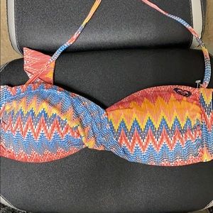 Roxy bathing suit top medium